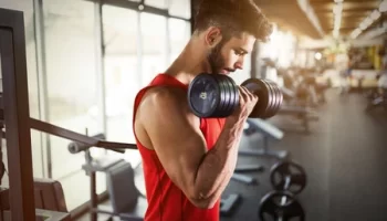 ¿Cuántas veces a la semana se debe entrenar con pesas?